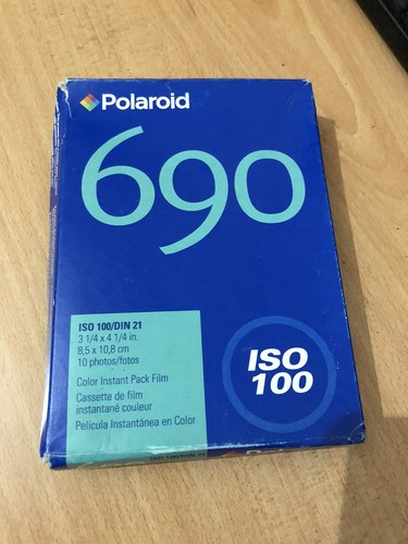 Polaroid 690 color instant - color,
